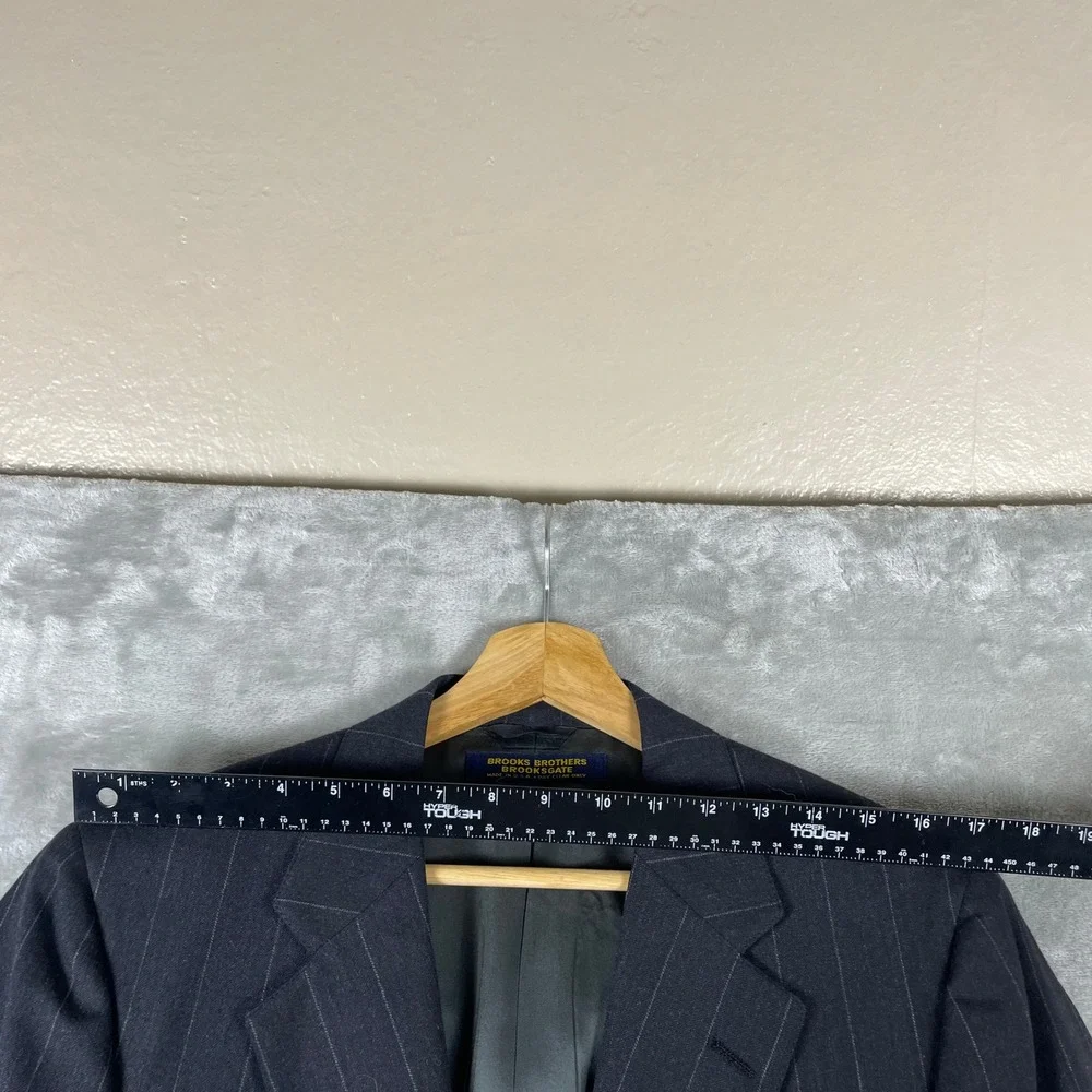 Vintage Brooks Brothers Suit Mens 40 34x30 Pinstripe 1970s USA Wool 2 Piece